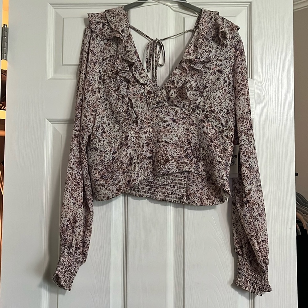 NWT long sleeve crop blouse